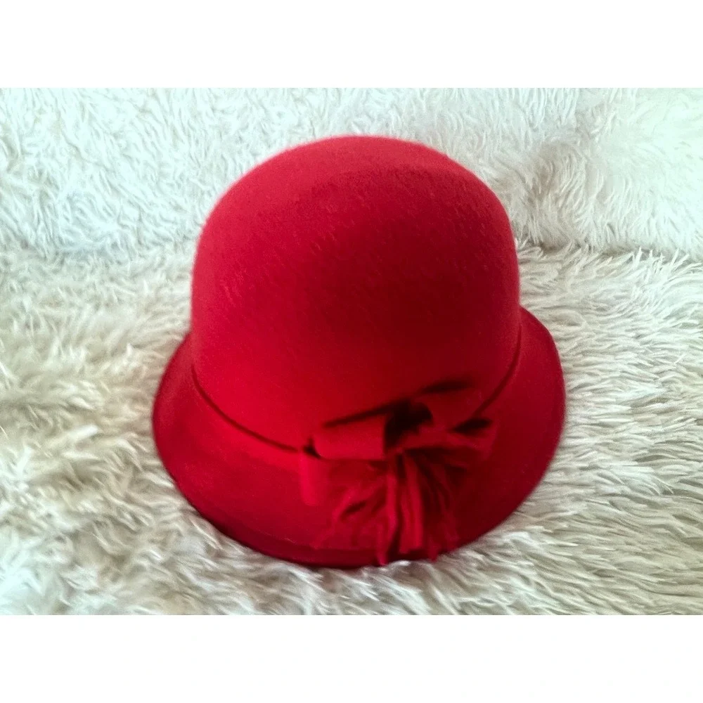 Vintage Betmar‎ Cloche Hat Red Wool Bow 1920s Flapper Style Theater Costume